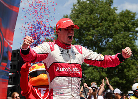 Kirkwood Blends Strategy, Speed To Win at Nashville