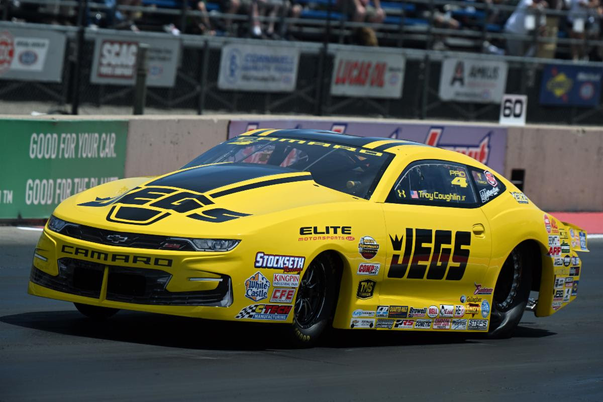 ROBERT HIGHT AND CORNWELL TOOLS HOPE TO CLOSE BANDIMERE RACEWAY WITH  CONSECUTIVE VICTORIES - John Force Racing