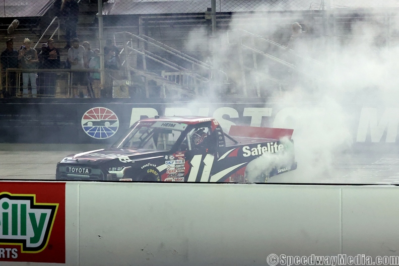 Heim clinches Championship 4 berth with late Truck victory at Bristol
