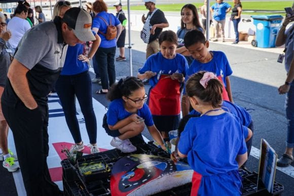 McDowell Helps Elementary Students Paint “Turtles” Ahead of Bank of America ROVAL ™ 400McDowell Helps Elementary Students Paint “Turtles”