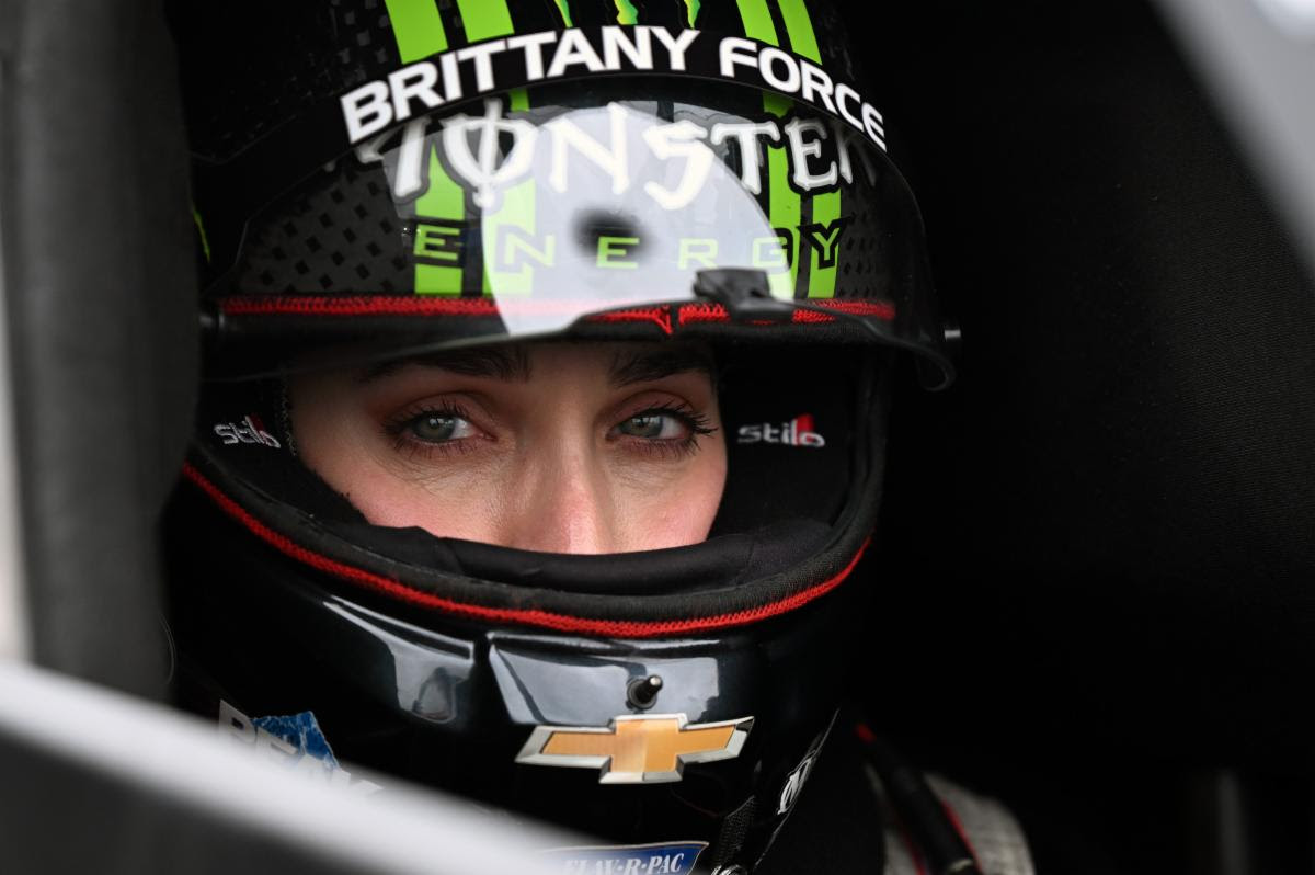 NHRA AT CHARLOTTE 2: Team Chevy Race Advance