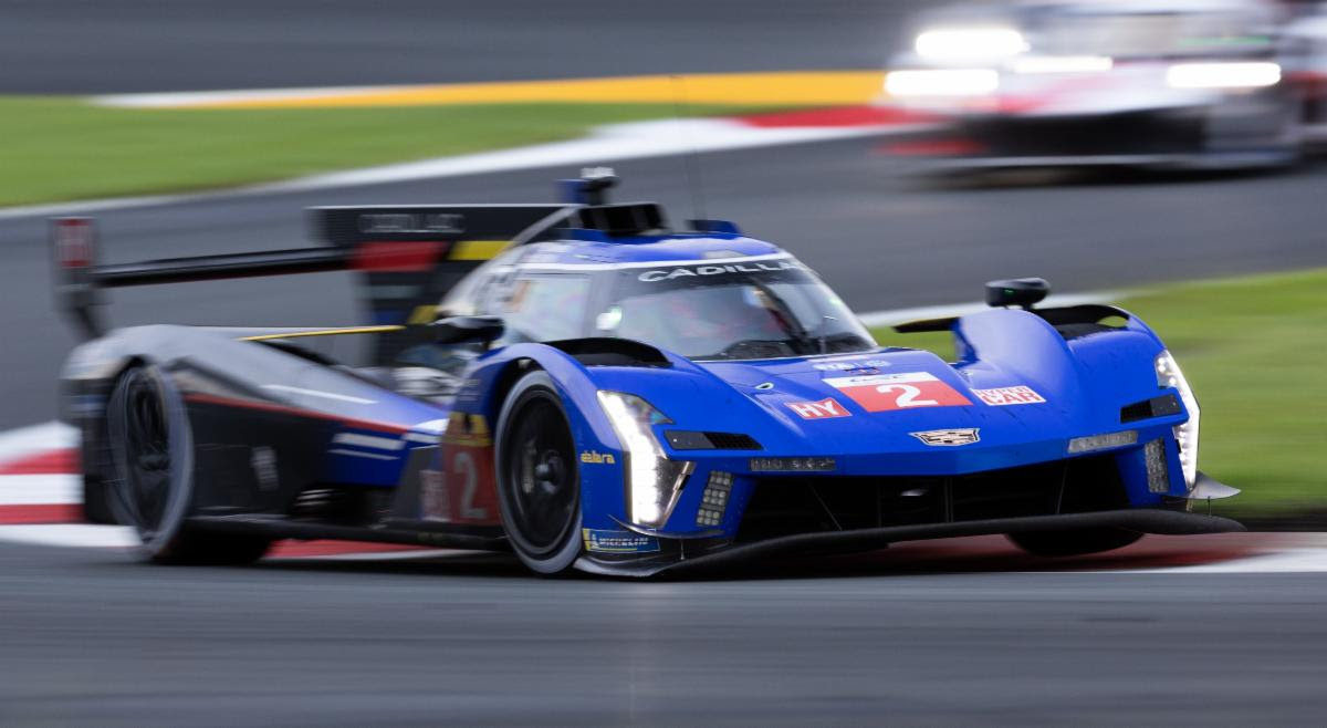 Cadillac at Bahrain: Aiming for a strong finish