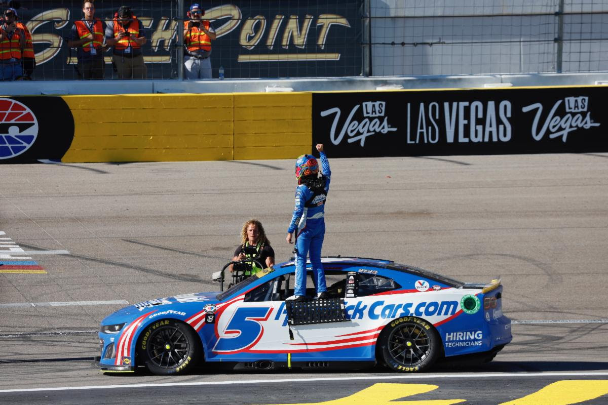 CHEVROLET NCS: Larson Takes the Win and Ticket to the Championship Four at Las Vegas Motor Speedway