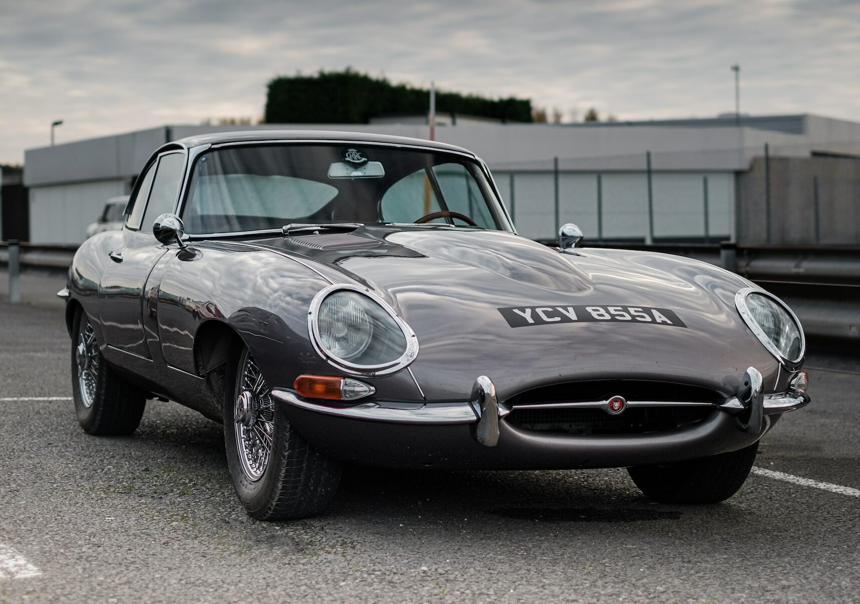 Restoration vs. Modification: Enhancing Classic Car Performance