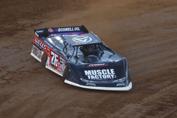 Overton Kicks Off World Of Outlaws World Finals In Style
