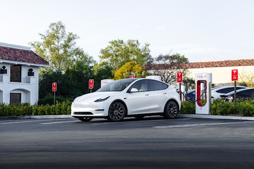 Tesla Launches 6-Month Free Supercharging Offer