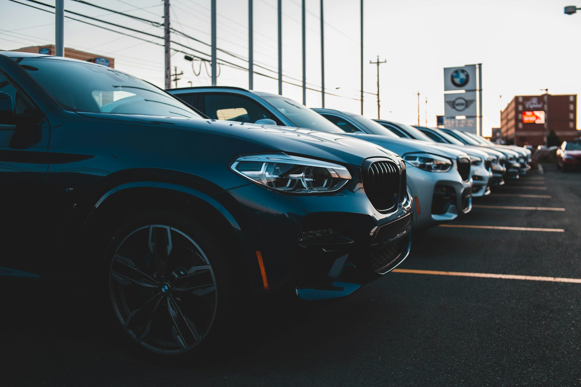 Innovation in Automotive Retail: Exploring the Latest Trends in Car Dealerships