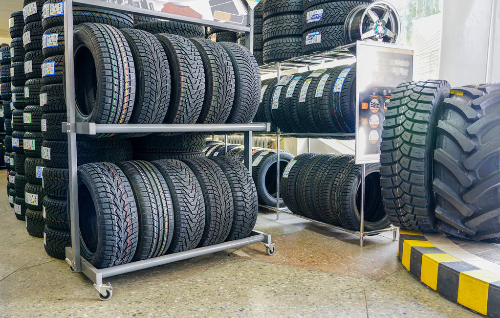 Elevate Your Vehicle’s Look with Top-Quality Wheel and Tyre Packages