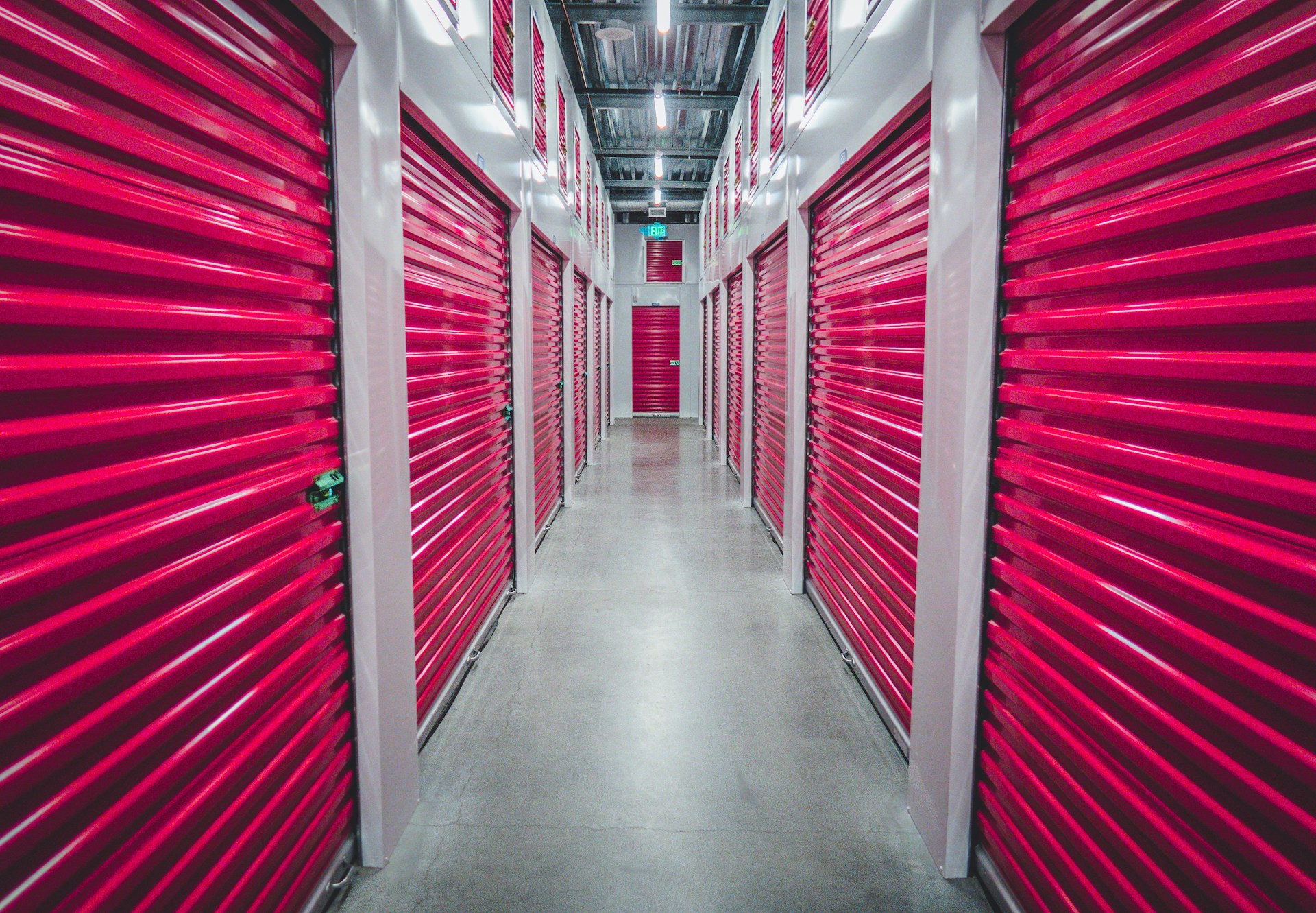 How Can Autosport Enthusiasts Benefit from Storage Units?