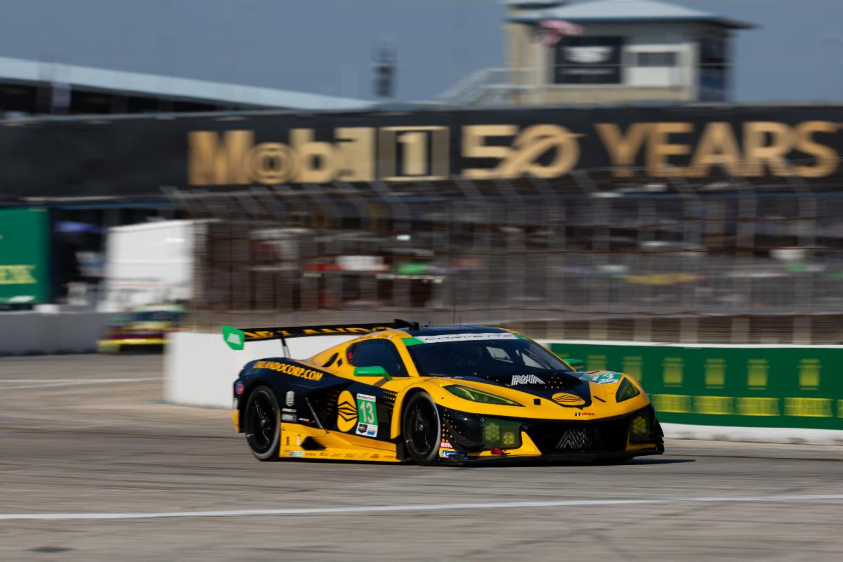 CORVETTE RACING AT SEBRING: AWA Leads Corvette Contingent at Finish