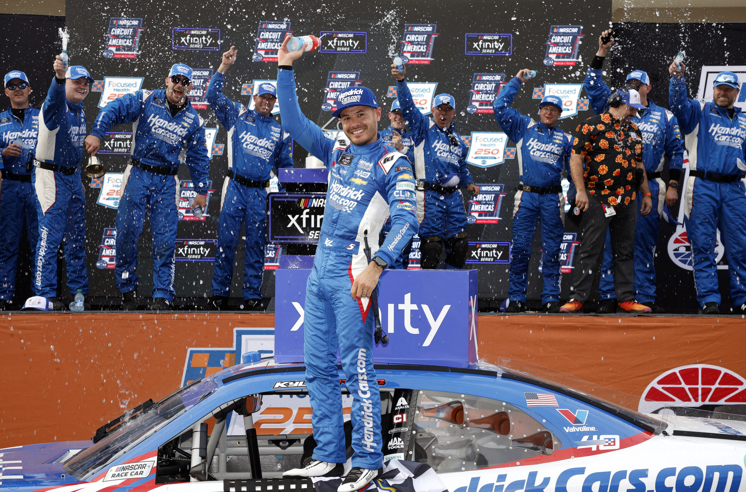 Kyle Larson wins Xfinity race in chaotic double-overtime finish at COTA