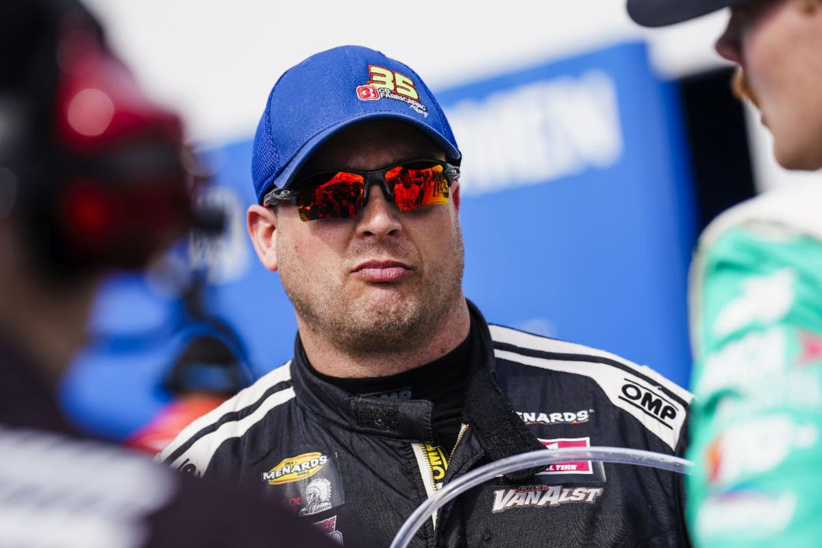 Greg Van Alst Focused on Keeping ARCA Menards Series Points Lead with Strong Phoenix Finish