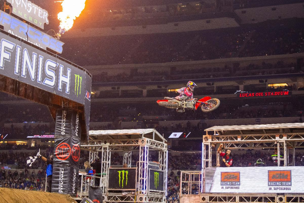 Jett Lawrence Wins Three in a Row with Indianapolis Supercross Victory