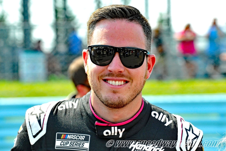 Bowman to make 300th Cup career start at Dover