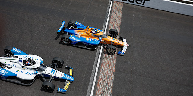Dixon, Honda Drive to Top of Miller Lite Carb Day Practice at Indy