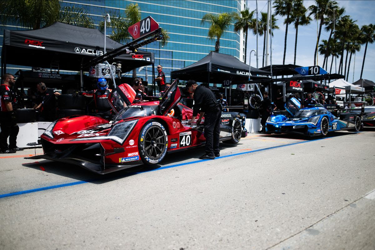 WTRAndretti Acura ARX-06 GTP Teams Take on the Streets of Detroit