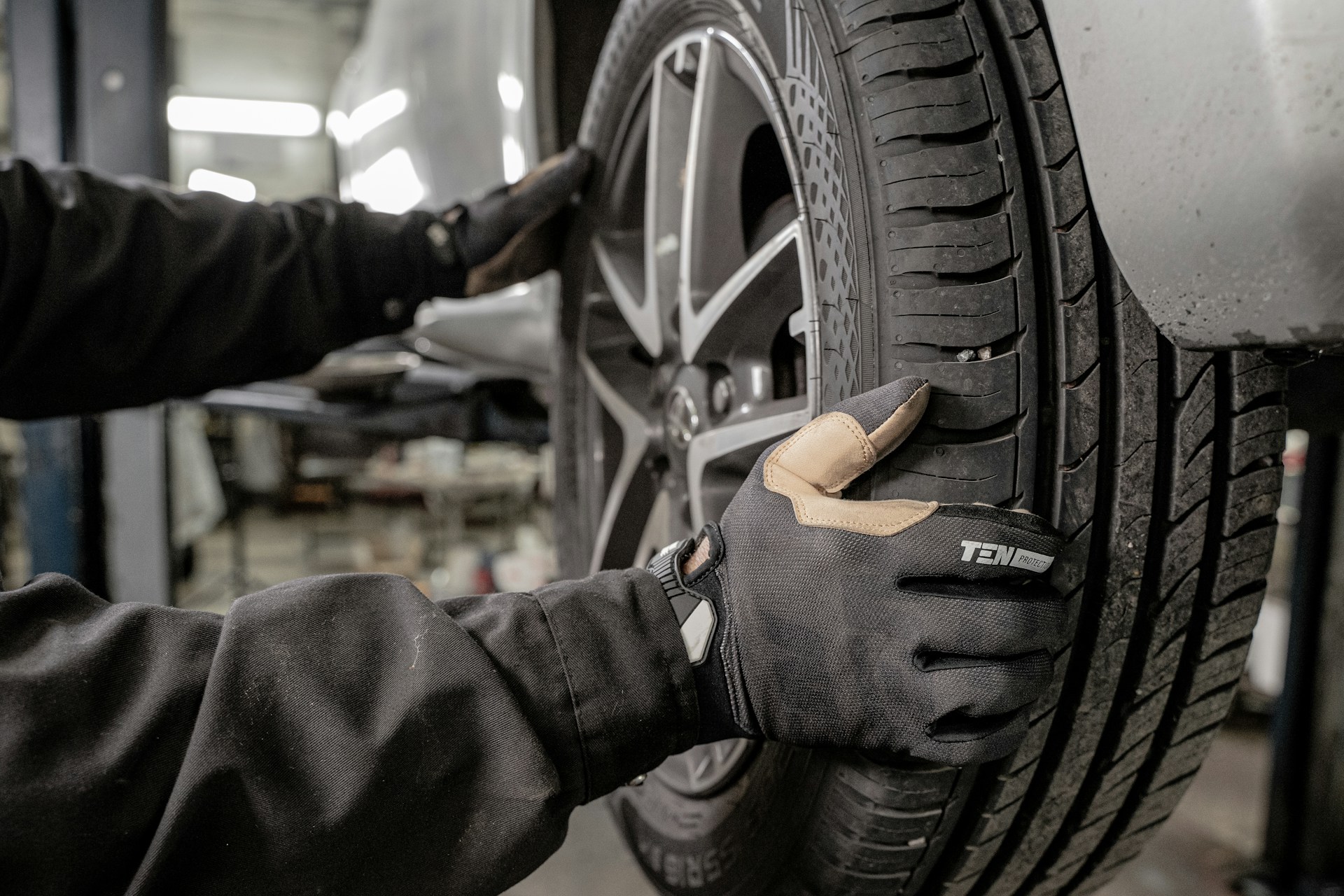 How to Properly Maintain Your Tire Changing Machine for Long-Lasting Performance