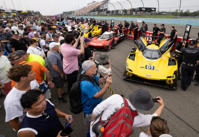 Cadillac at Road America - Championship push