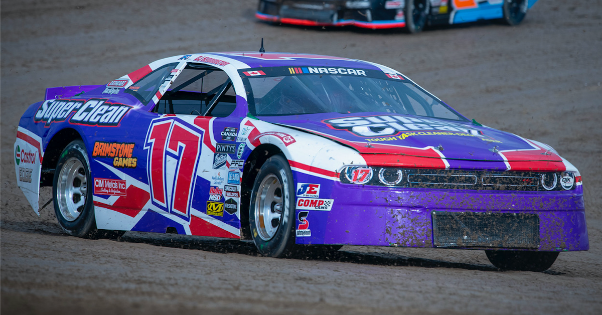 KENNINGTON WRAPS UP EXCITING DIRT TRACK RACE AT OHSWEKEN