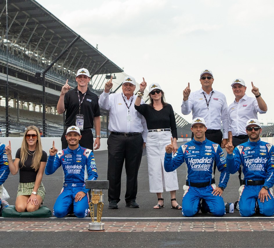 Larson withstands two overtime attempts amid fuel-mileage battle for first Brickyard 400 victory