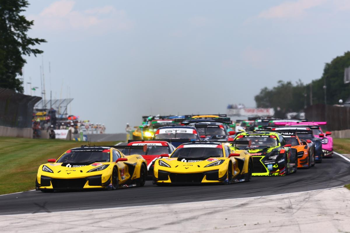 CORVETTE RACING AT ROAD AMERICA: Top-Fives in Wild Sprint