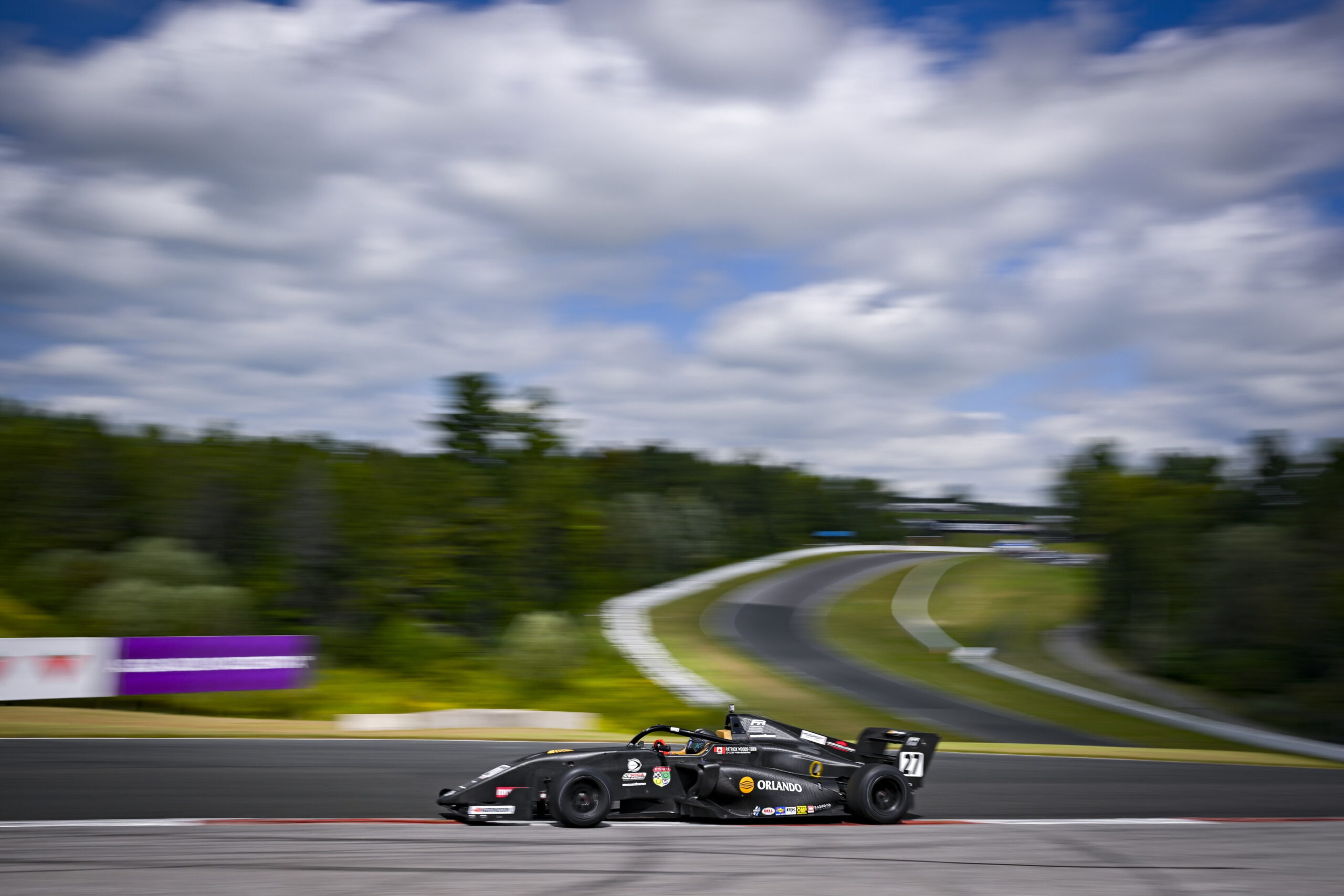 Canadian Patrick Woods-Toth Takes Pole, Leads Practice in FR Americas at CTMP