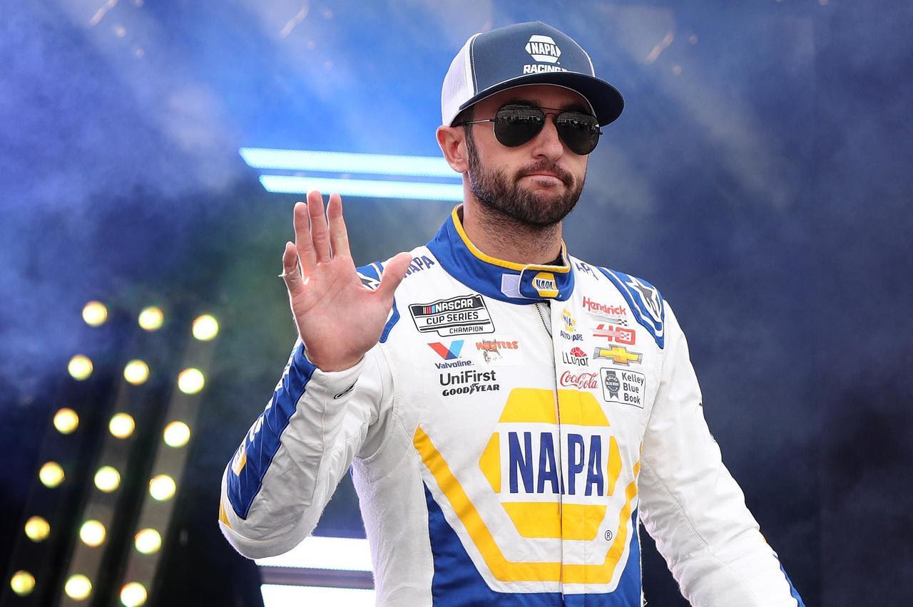 Chase Elliott Wins Most Popular Driver Award For Th Consecutive Season