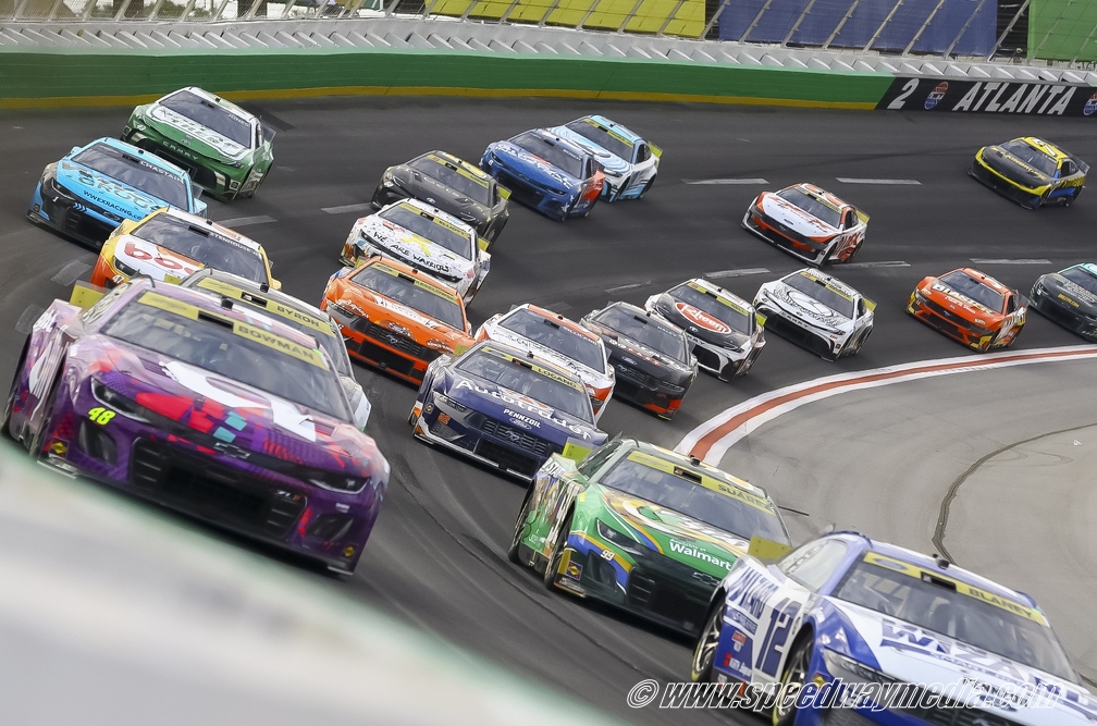 What High Top Speeds of NASCAR Tell Us About Our Own Car Safety
