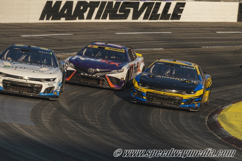 Martinsville Showdown: One Last Push for the Championship 4