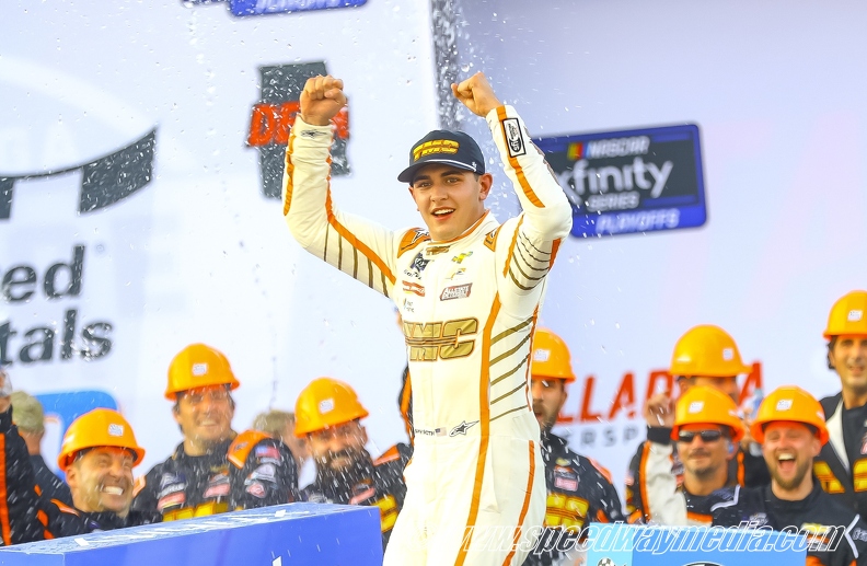 Sammy Smith clinches Round of 8 berth with overtime Xfinity victory at Talladega