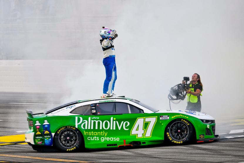 CHEVROLET NCS: Stenhouse Jr., Chevrolet Prevails in Overtime Finish at Talladega Superspeedway