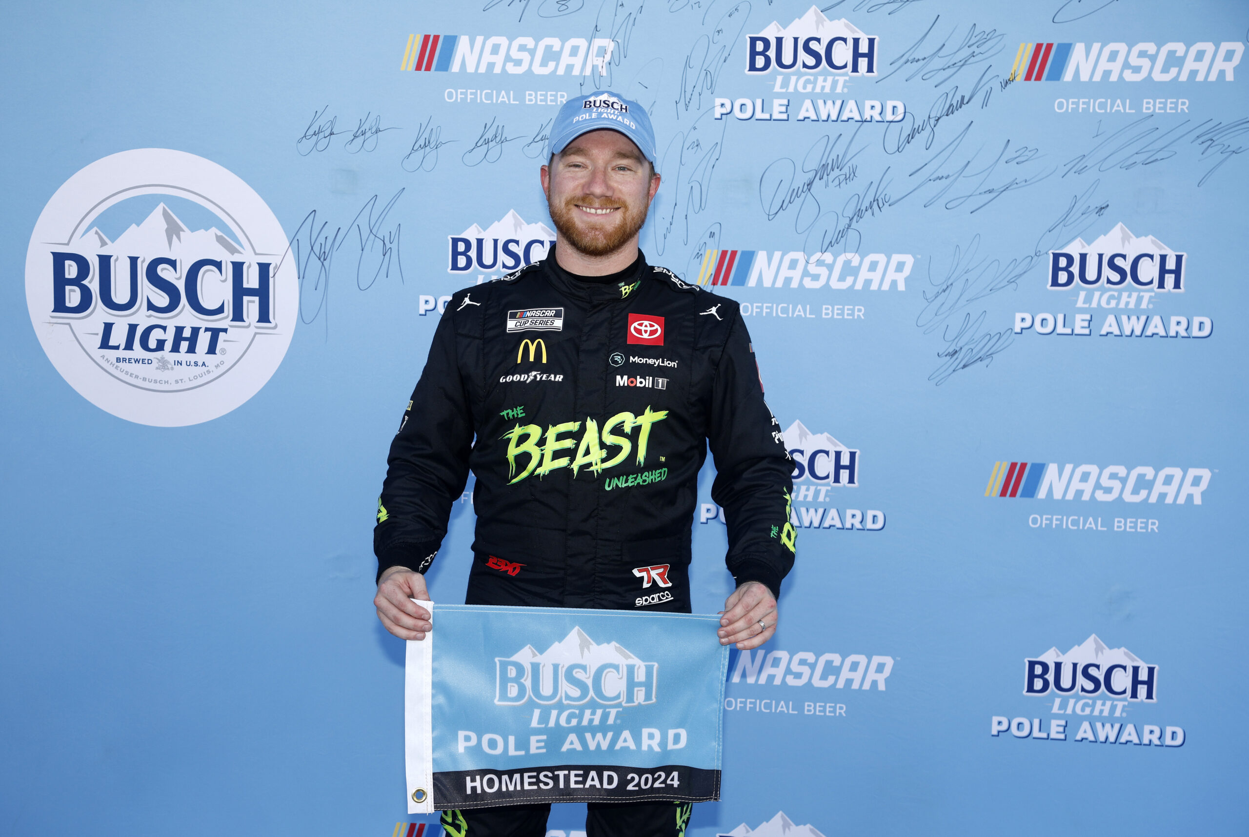 Tyler Reddick claims pole for playoff race at Homestead