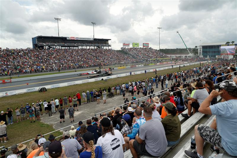 AMALIE MOTOR OIL RETURNS AS TITLE SPONSOR OF NHRA GATORNATIONALS TO OPEN 2025 SEASON