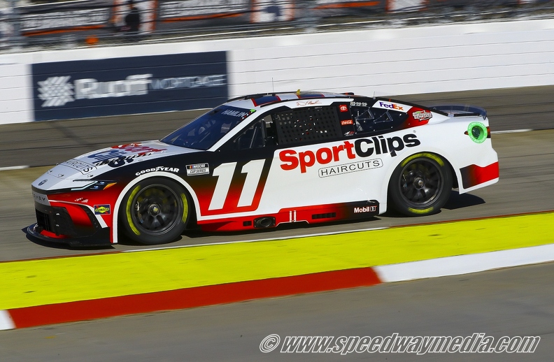 Denny Hamlin to attempt 20th consecutive Clash start at Bowman Gray