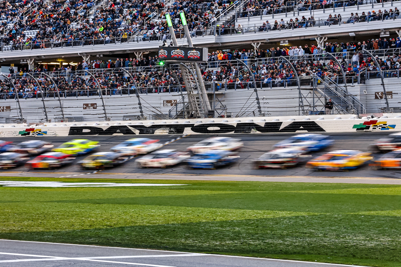 Daytona 500 race info, stats and trivia