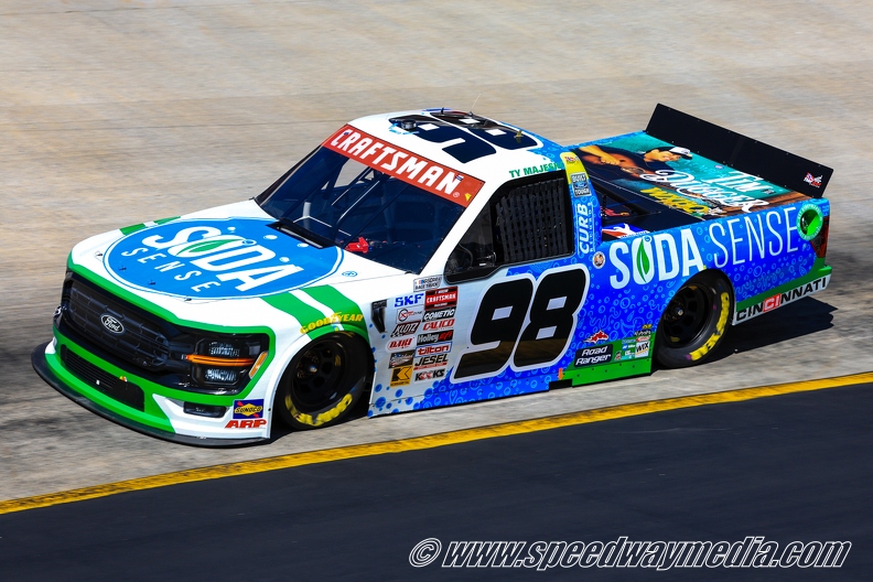 Ty Majeski returns to ThorSport Racing for Truck title defense in 2025