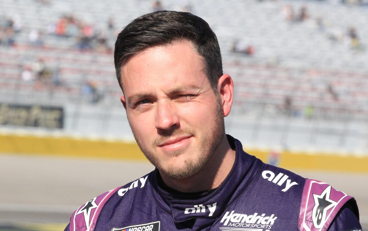 Alex Bowman claims fourth Xfinity career pole at Phoenix