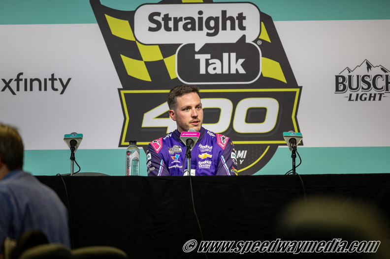 Alex Bowman collects sixth career Cup Series pole at Homestead