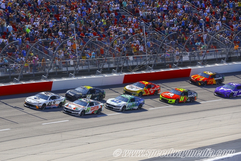 Darlington Throwback Weekend – Schedule & Highlights