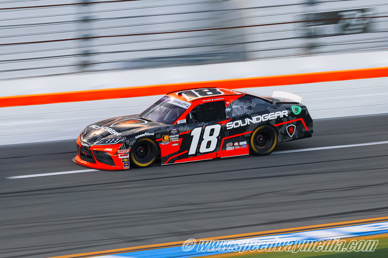 NASCAR issues lug nut penalties to Nos. 18, 20 Xfinity teams from Phoenix