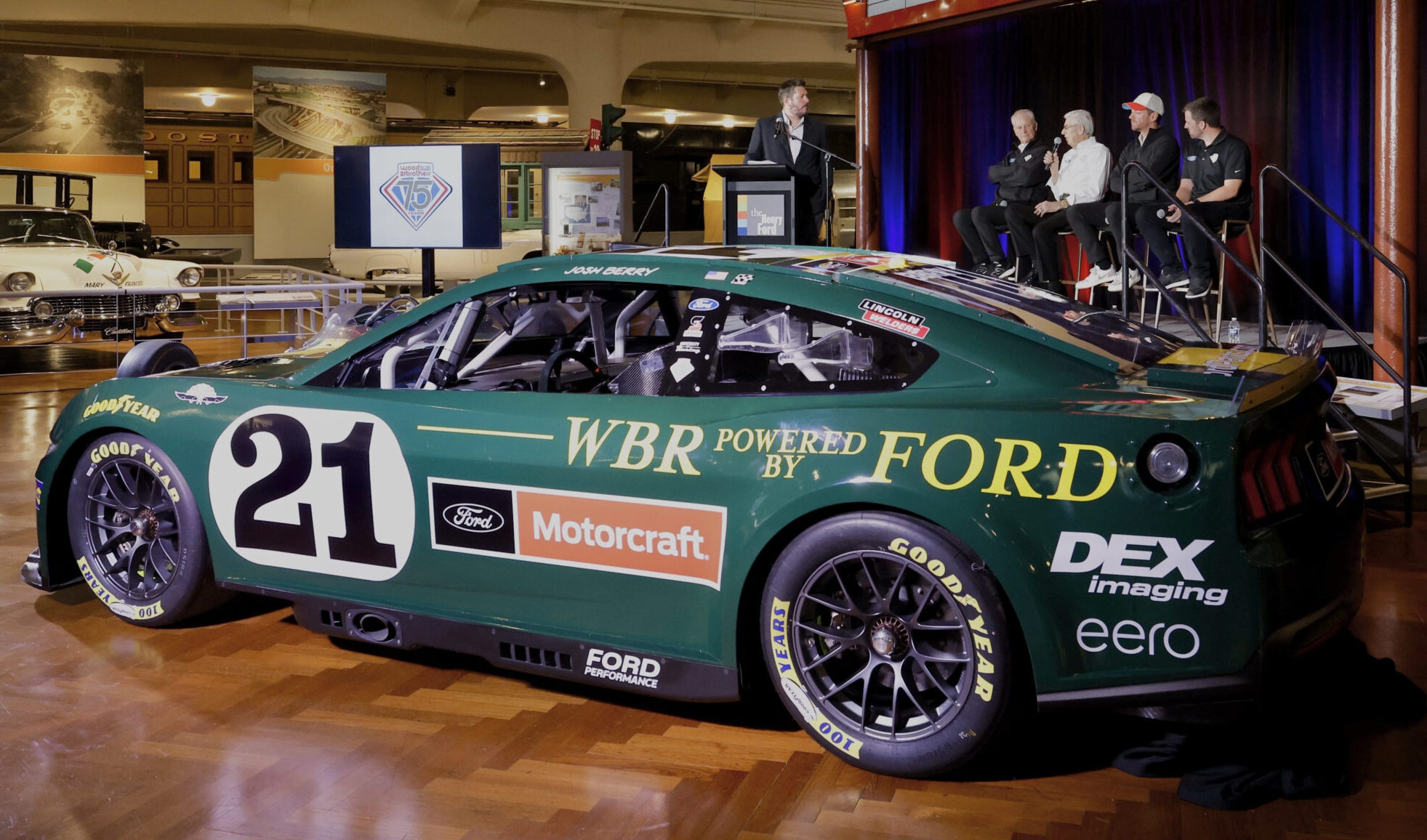 From Indianapolis to Darlington: Wood Brothers Pay Homage to Jim Clark’s 1965 Triumph