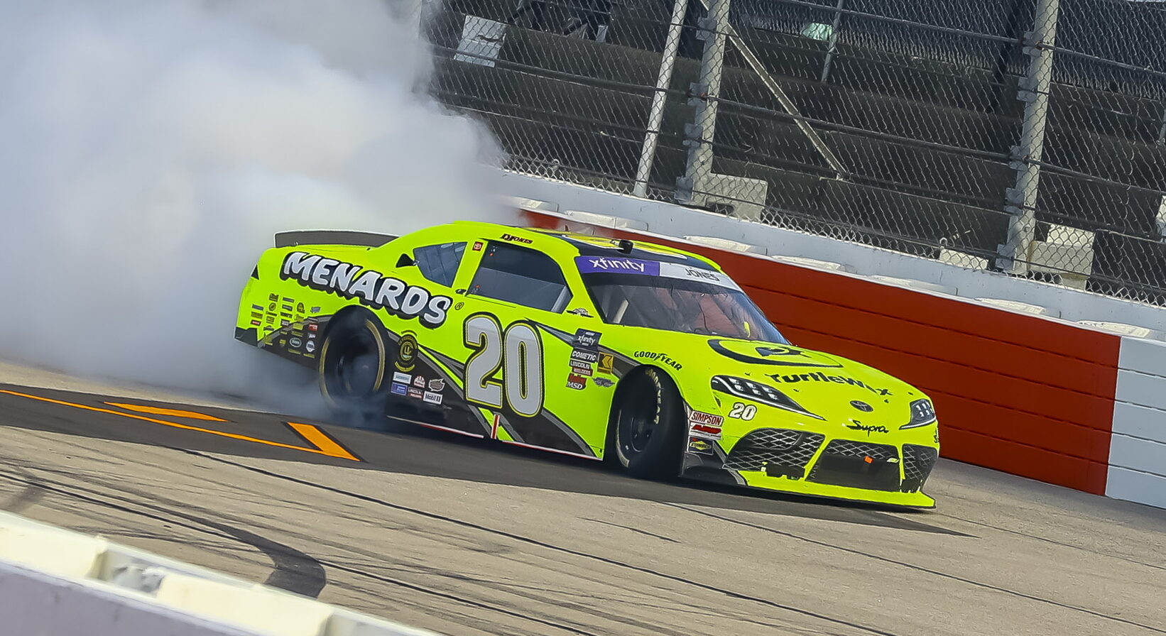 Brandon Jones breaks 98-race drought with Xfinity win at Darlington