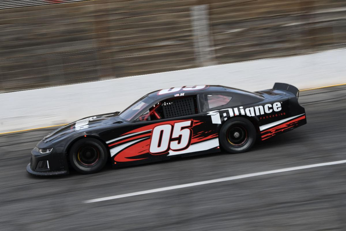 Hannah Bell Builds Off Solid Late Model Finish, Aims Higher in Return to Hickory Motor Speedway