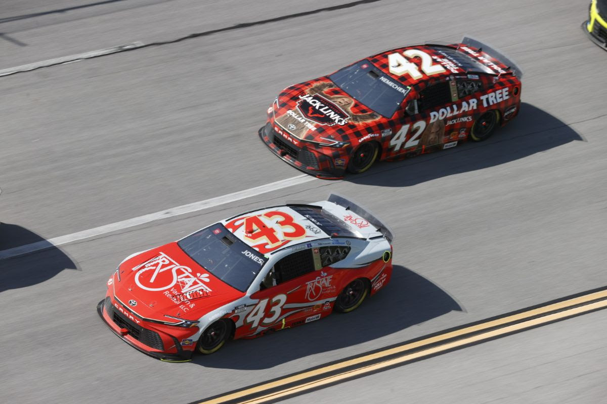 LEGACY MOTOR CLUB: TALLADEGA SUPERSPEEDEWAY RACE RECAP