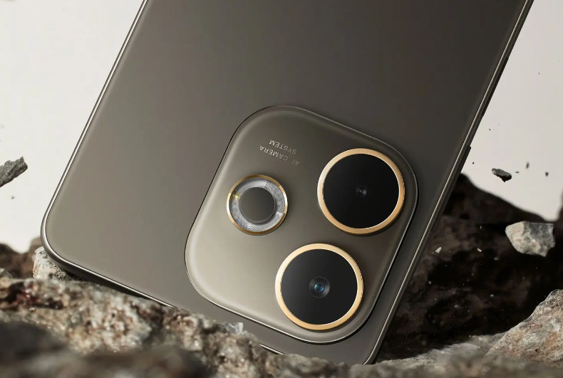 Water and Dust-resistant Fitness Phones: OPPO A5 Pro