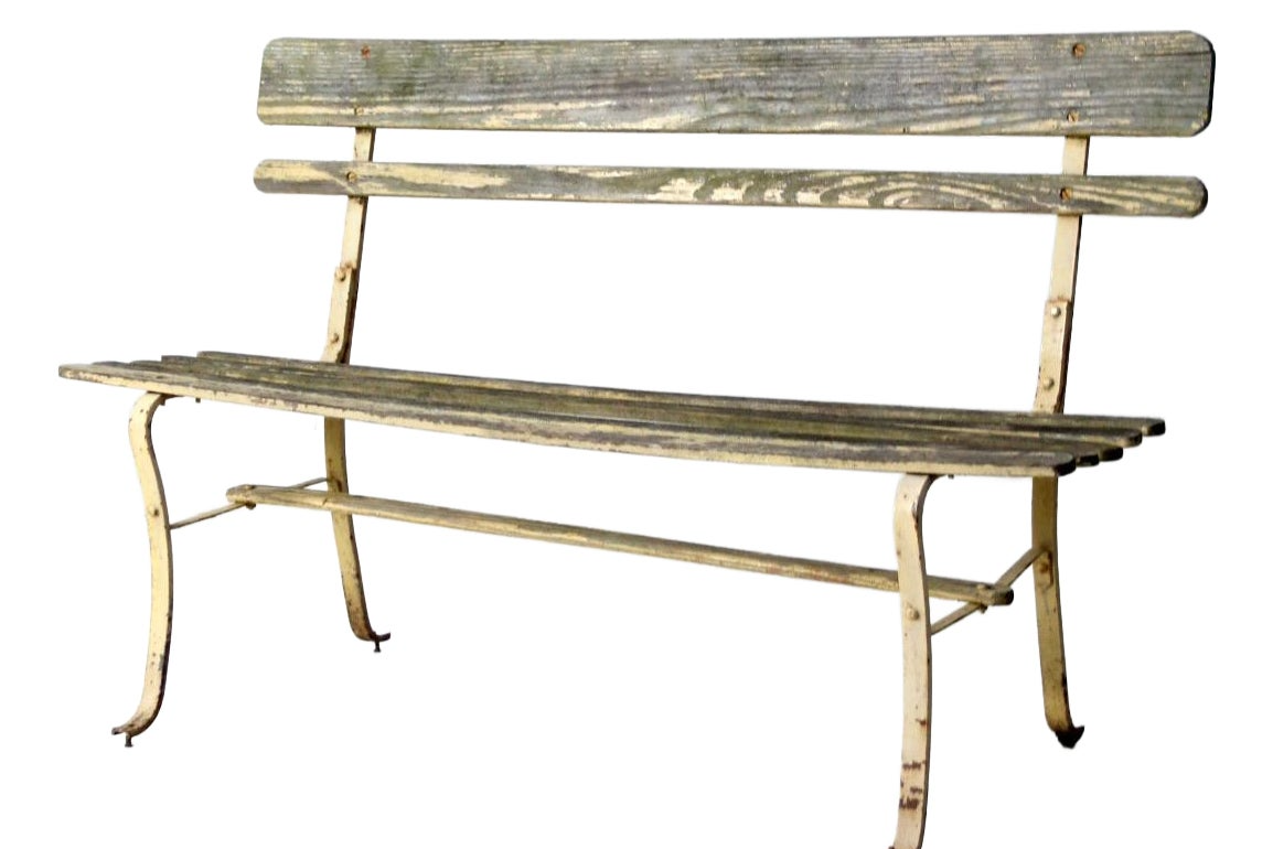 The Intersection of Fast Cars and OOH Advertising: 3 Creative Campaigns and Strategies