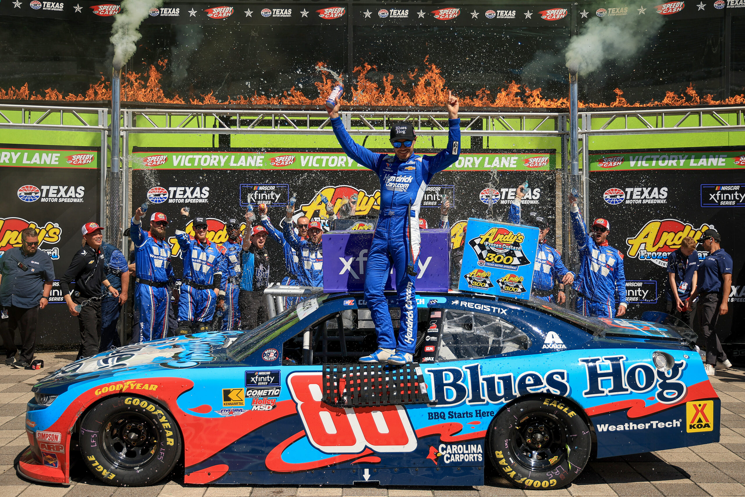 Kyle Larson capitalizes on substitute role with Xfinity victory at Texas