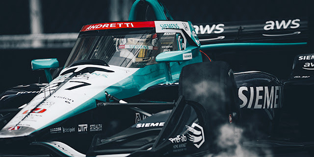 Kirkwood Recovers from Nudge To Lead First Detroit Practice