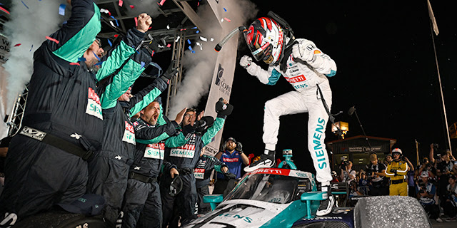 Kirkwood Earns First Career Oval Victory in WWTR Thriller