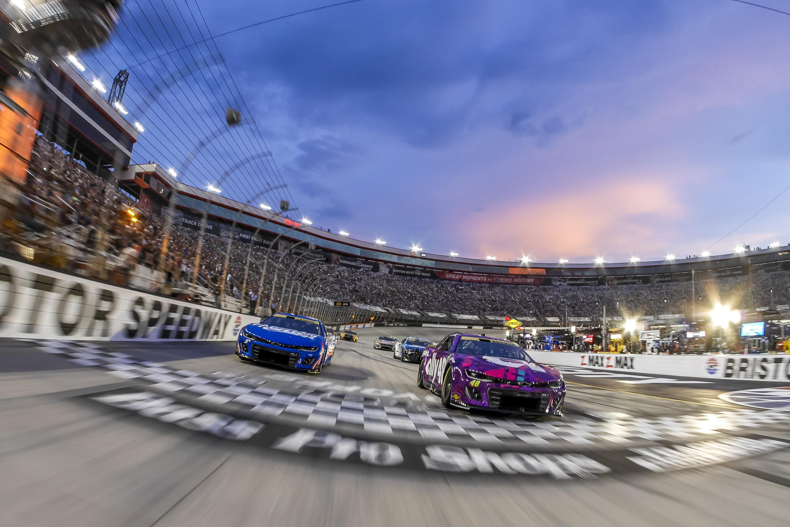 BRISTOL 101: ULTIMATE GUIDE TO AN UNFORGETTABLE FIRST NASCAR EXPERIENCE AT BRISTOL MOTOR SPEEDWAY